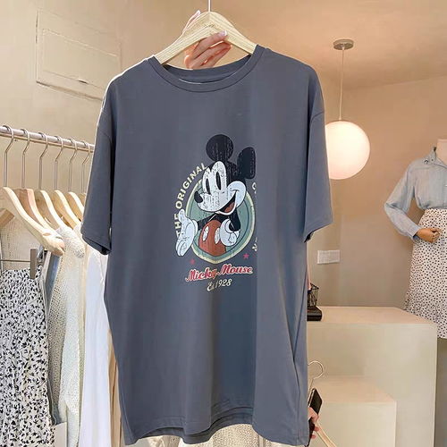 秋裝T恤女裝批發報價及廠家分析